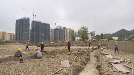 安龙:建设景观轴提升城市品味