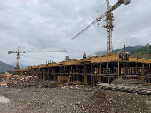 鲁吉迁建集镇建房 承建方表示再增加一倍施工人员确保工程进度